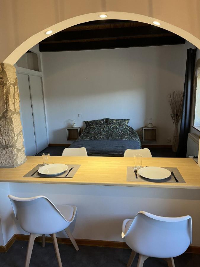 Studio De Charme Au Coeur De Valréas מראה חיצוני תמונה