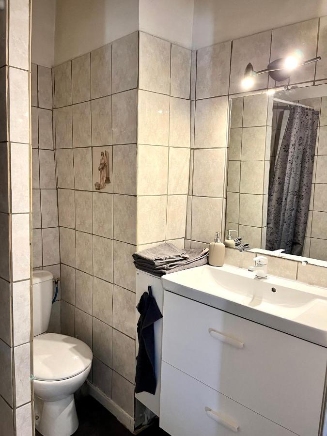 Studio De Charme Au Coeur De Valréas מראה חיצוני תמונה